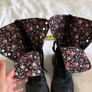 Dr.  Marten Triumph floral fold over charcoal color  Leather Lace-Up Boots